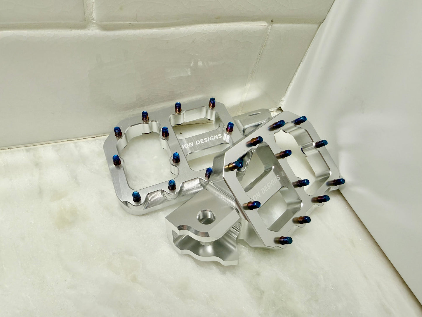 Footpegs for Surron LBX//Eride Pro/Talaria